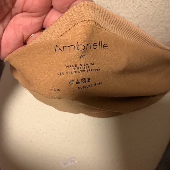 Ambrielle medium nude bandeau - Picture 4 of 6
